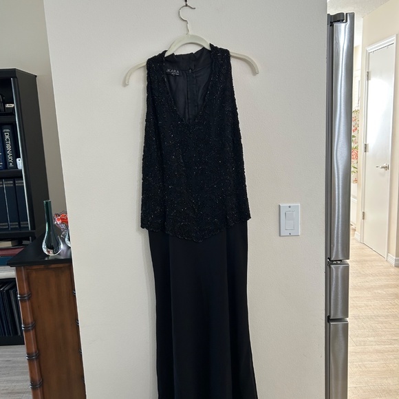 JKARA New York Black Beaded Bodice Form Fitted Evening Gown "Worn Once" - Picture 14 of 15